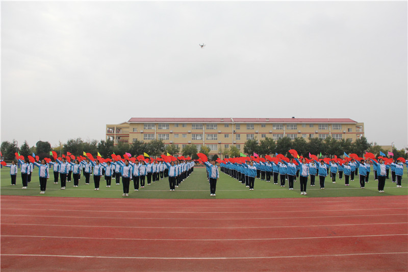 校运会串烧舞蹈_高中运动会节目表演什么好_高中校运动会串烧