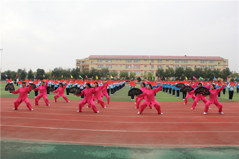 高中运动会节目表演什么好_校运会串烧舞蹈_高中校运动会串烧