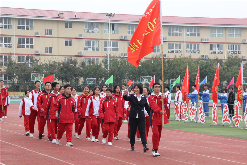 校运会串烧舞蹈_高中校运动会串烧_高中运动会节目表演什么好