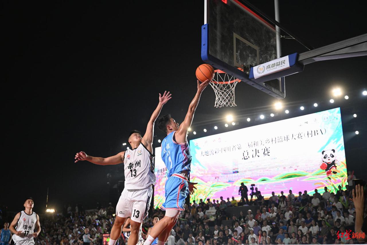 乡村篮球队nba冠军是谁_乡村篮球队谁死了_乡村篮球队哪年杀青的
