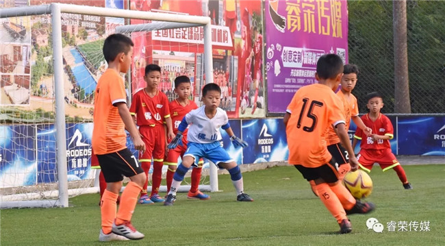 全国中学生篮球赛冠军_篮球赛冠军喜报_乳源中学篮球赛冠军