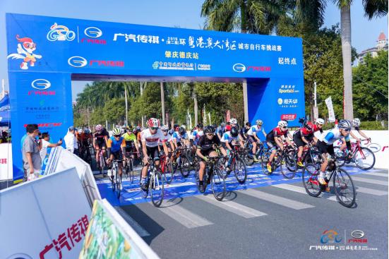 乳源中学篮球赛冠军_全国中学生篮球赛冠军_篮球赛冠军喜报