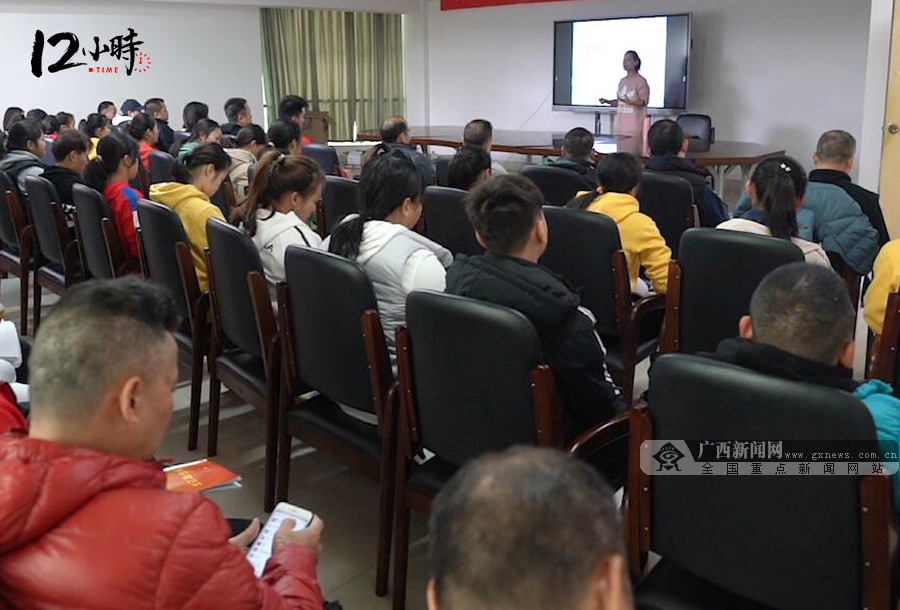 举重重量级世界冠军_世界举重冠军体型多少_体型举重冠军世界排名榜