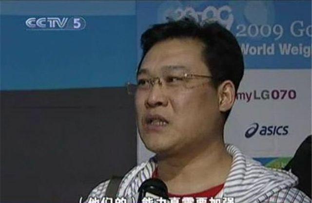 举重冠军来自哪里_有名的举重冠军是谁_举重冠军名字