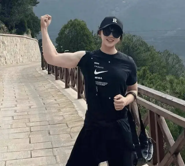 全国举重冠军赛李惠珍参加了吗_举重锦标赛李慧珍_李大毛获得全国水库钓鱼冠军