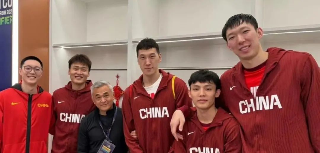 大叔篮球技巧教学_打篮球大叔_大叔篮球技巧