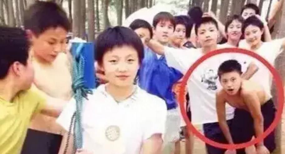 游泳冠军宁泽涛多高_宁泽涛游泳比赛_游泳冠军宁泽涛身高是多少